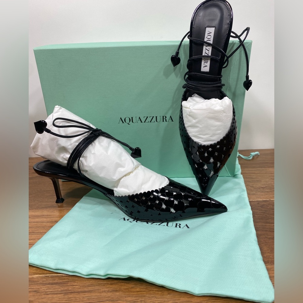 NIB $ 1095 Aquazzura Black patent heart Amourose 50 strappy pump heel sz 38